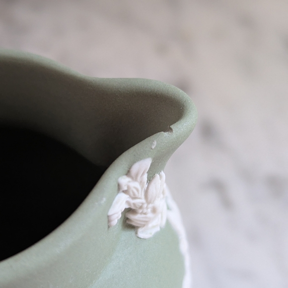 Vintage Rare Wedgwood Sage Green Jasperware - Picture 6 of 6